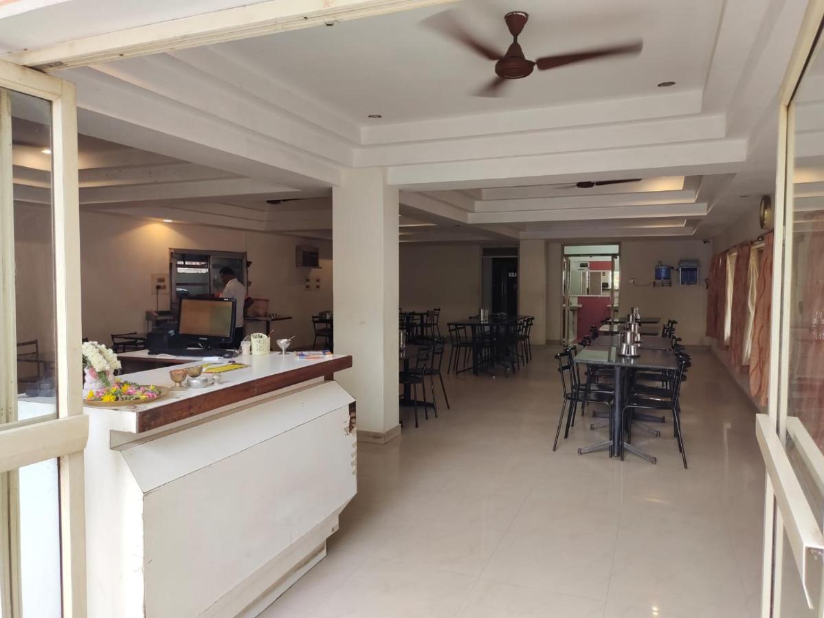 Hotel Geetha International Thoothukudi Exterior foto