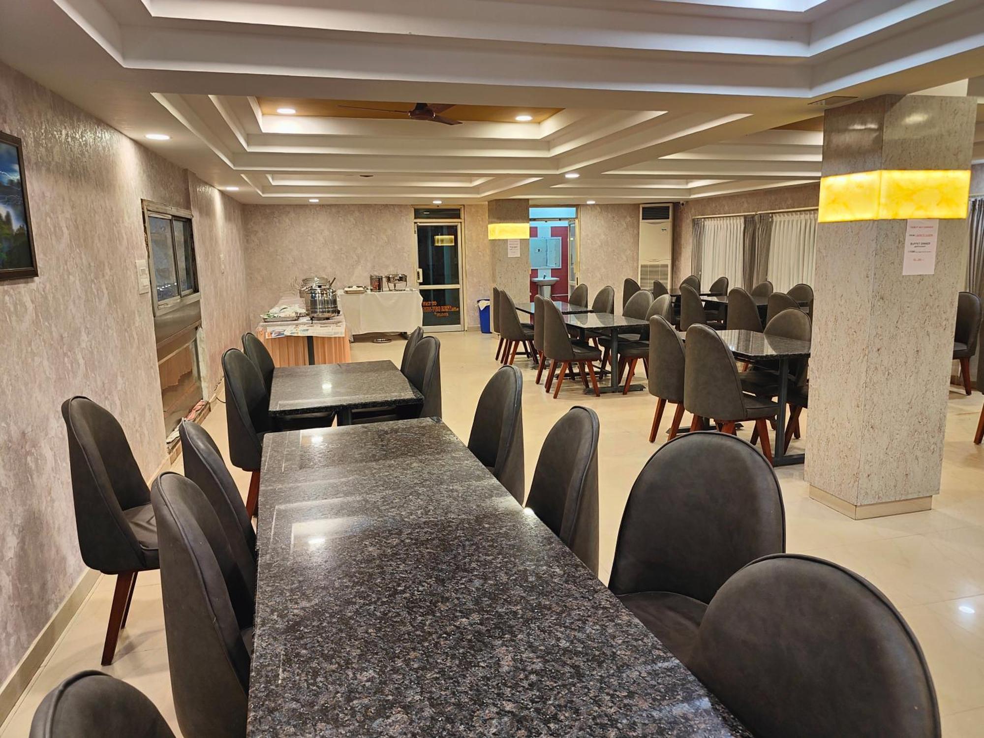 Hotel Geetha International Thoothukudi Exterior foto