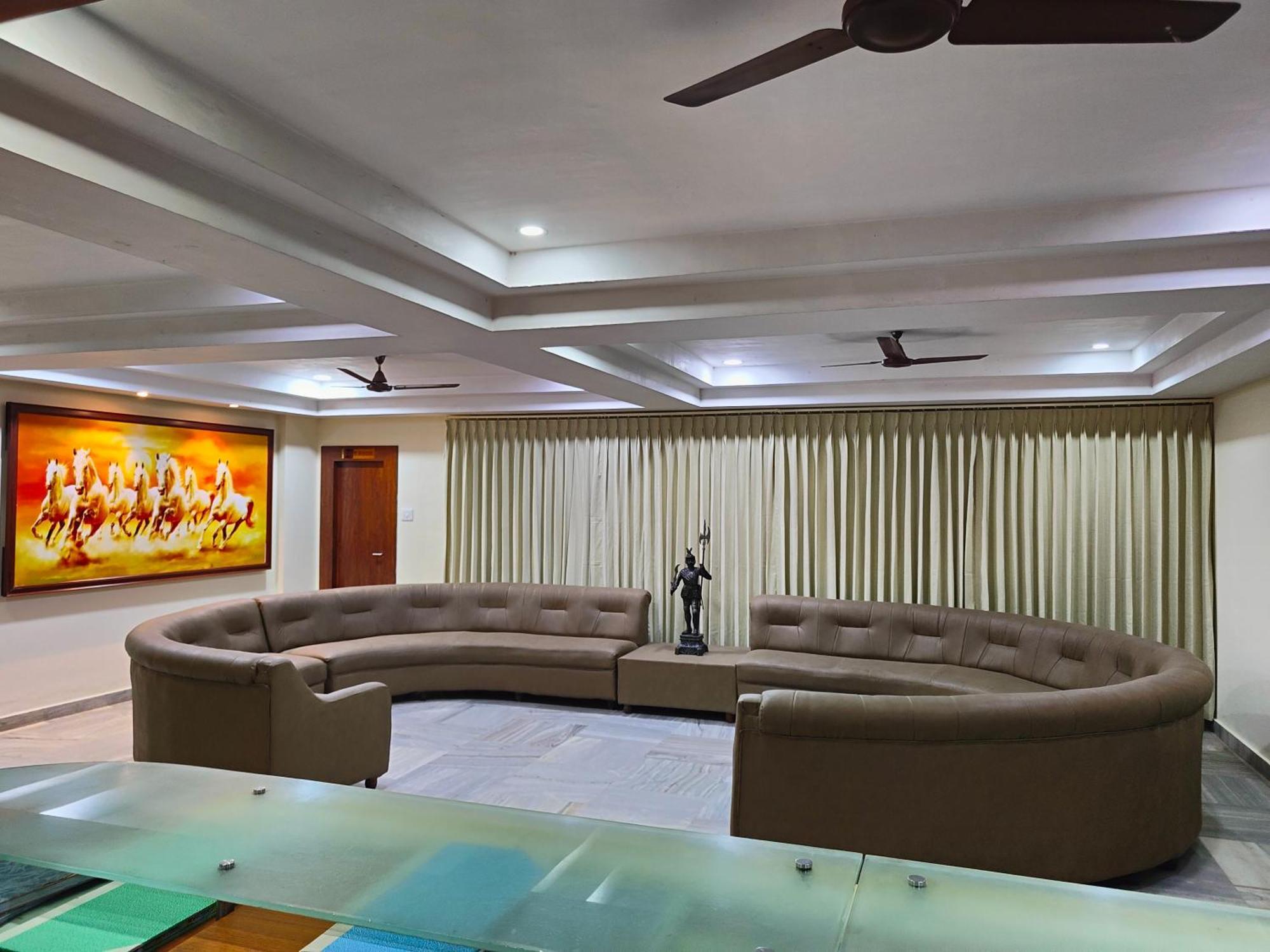 Hotel Geetha International Thoothukudi Exterior foto