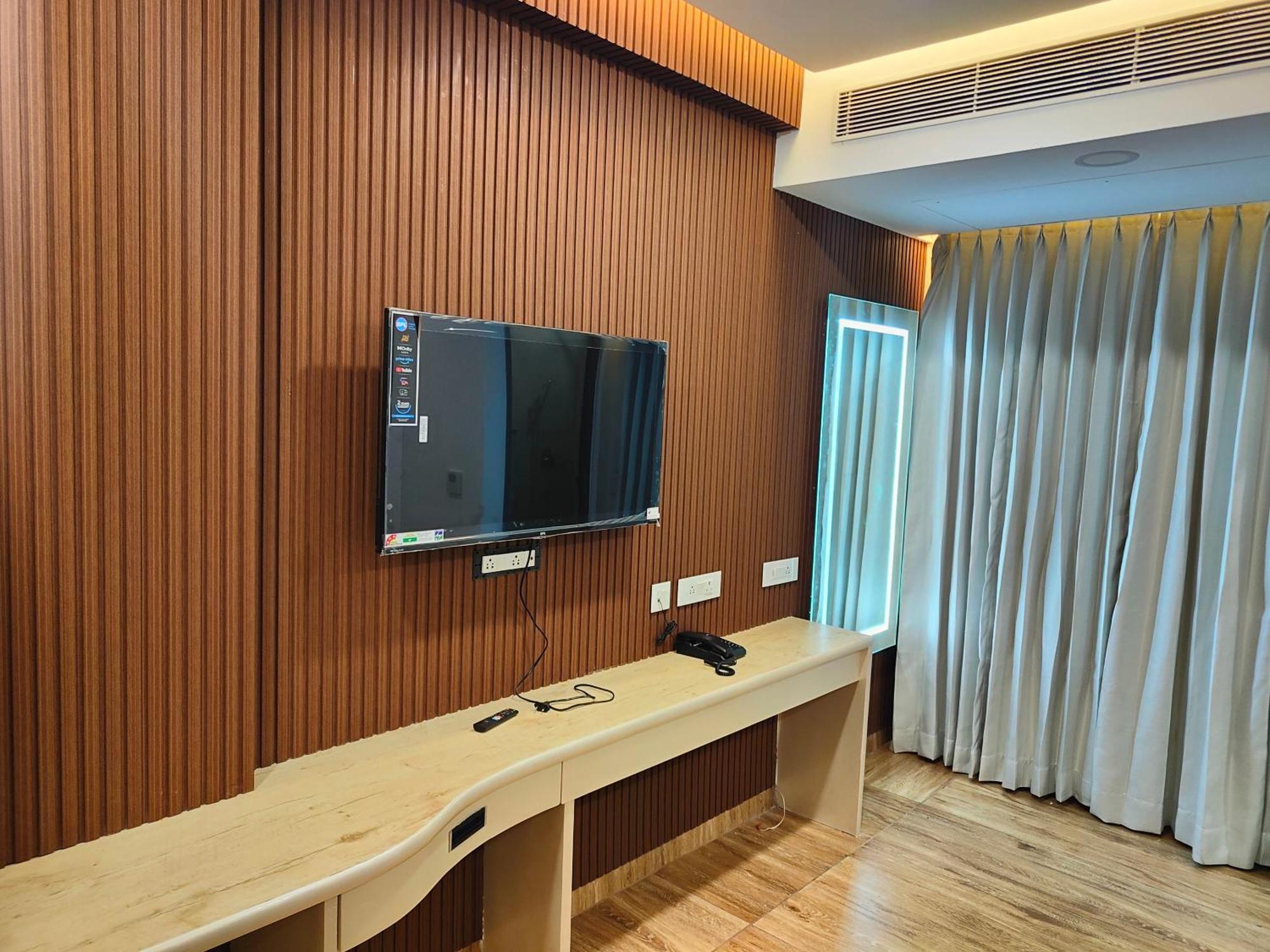 Hotel Geetha International Thoothukudi Exterior foto